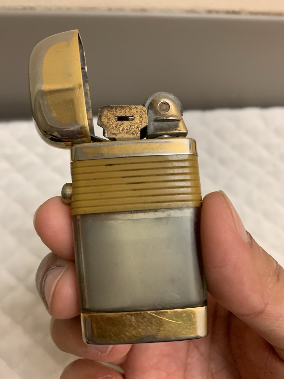 Lot Of 2 Vintage Pocket Lighters Ronson Pioneer & Scripto Vu-Lighter,Collectible