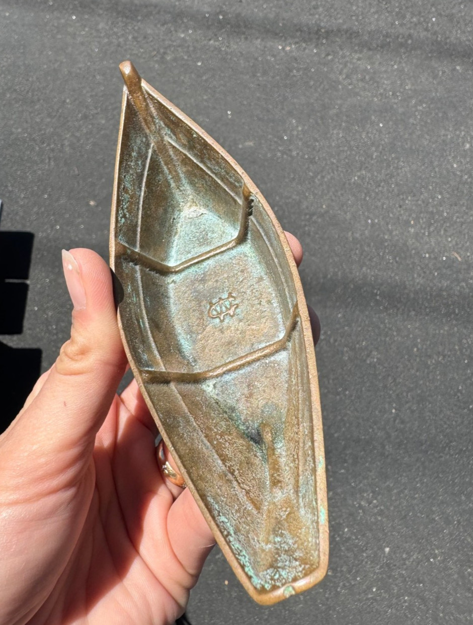 Vintage 1920/1930’s Wilcox Crittenden Bronze Nautical Dory Ashtray Sailing Decor