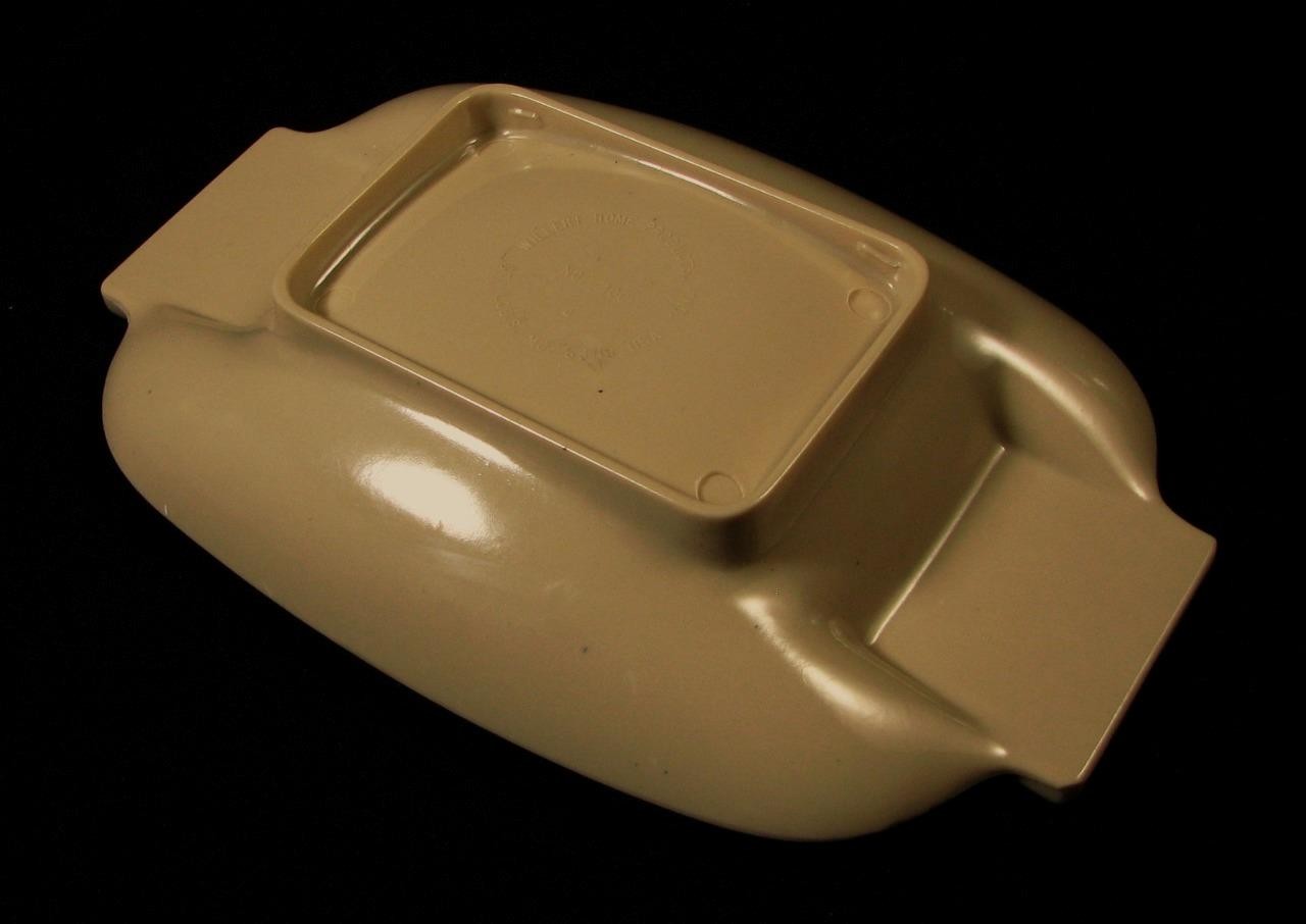 Vintage Mid Century Modern Willert Home Products Ashtray Beige Plastic Melamine