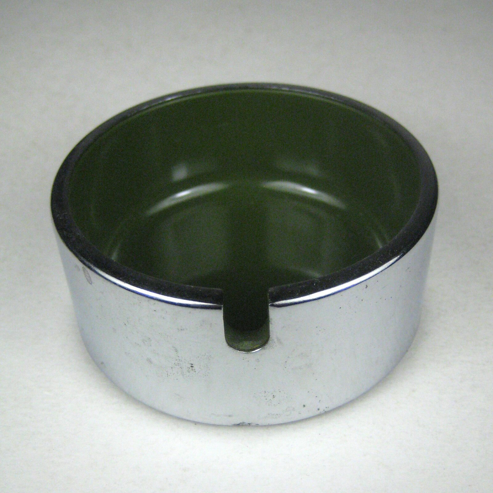 Stierlen Ashtray Patent Date 1978 Green Silver Size 1.25 x 2.75 inches