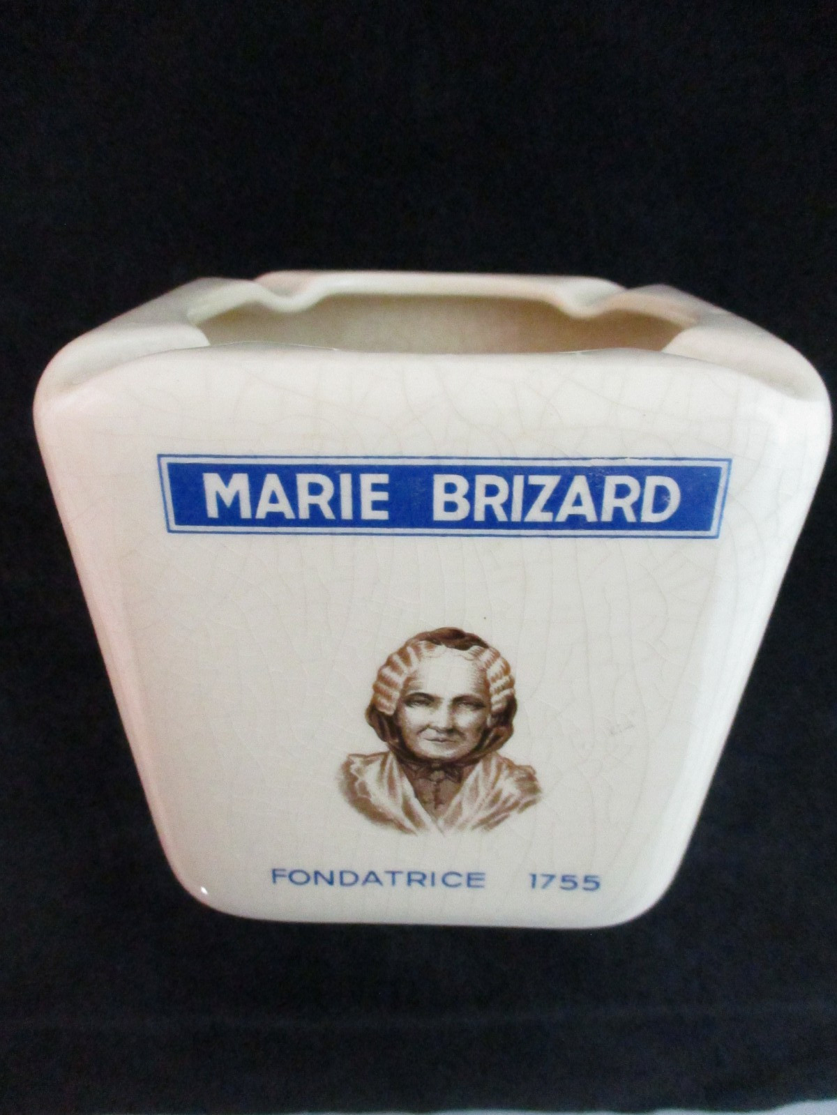 Vtg Marie Brizard Liqueurs Ceramic Ashtray 4″ tall ~ Beige ~ Made in France