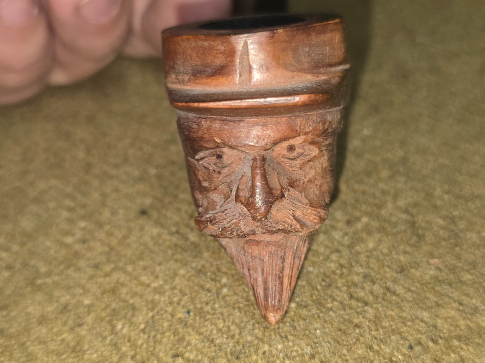 Vintage Hand Carved Pipe.