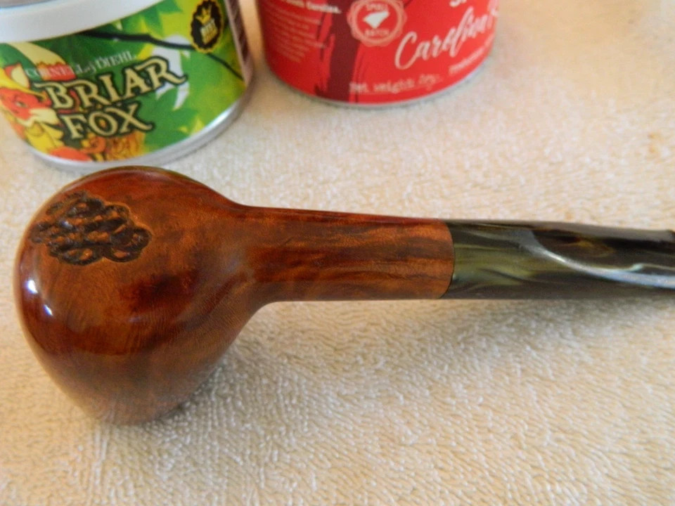 PRINCE OF WALES MADE BY SAVANELLI LARGE BRANDY HAND TOOLED GREEN ACRYLIC STEM
