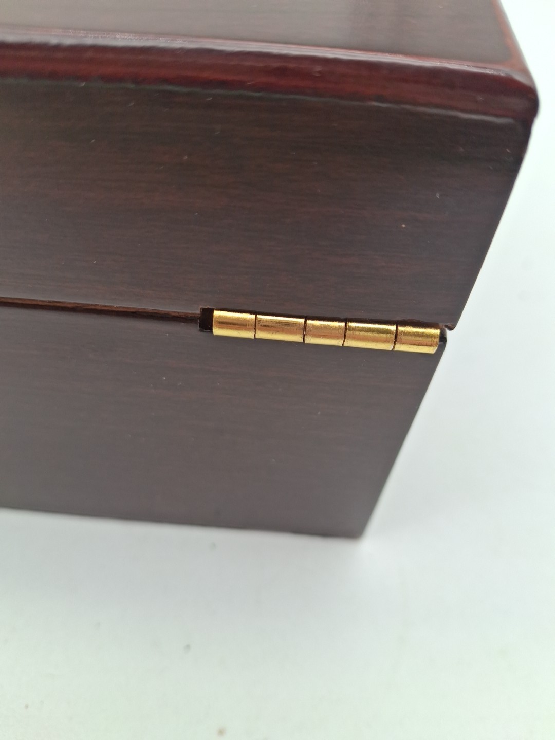 Humidor Supreme Wood Cigar Box Cedar Lined w Hygrometer Glass Top See Through