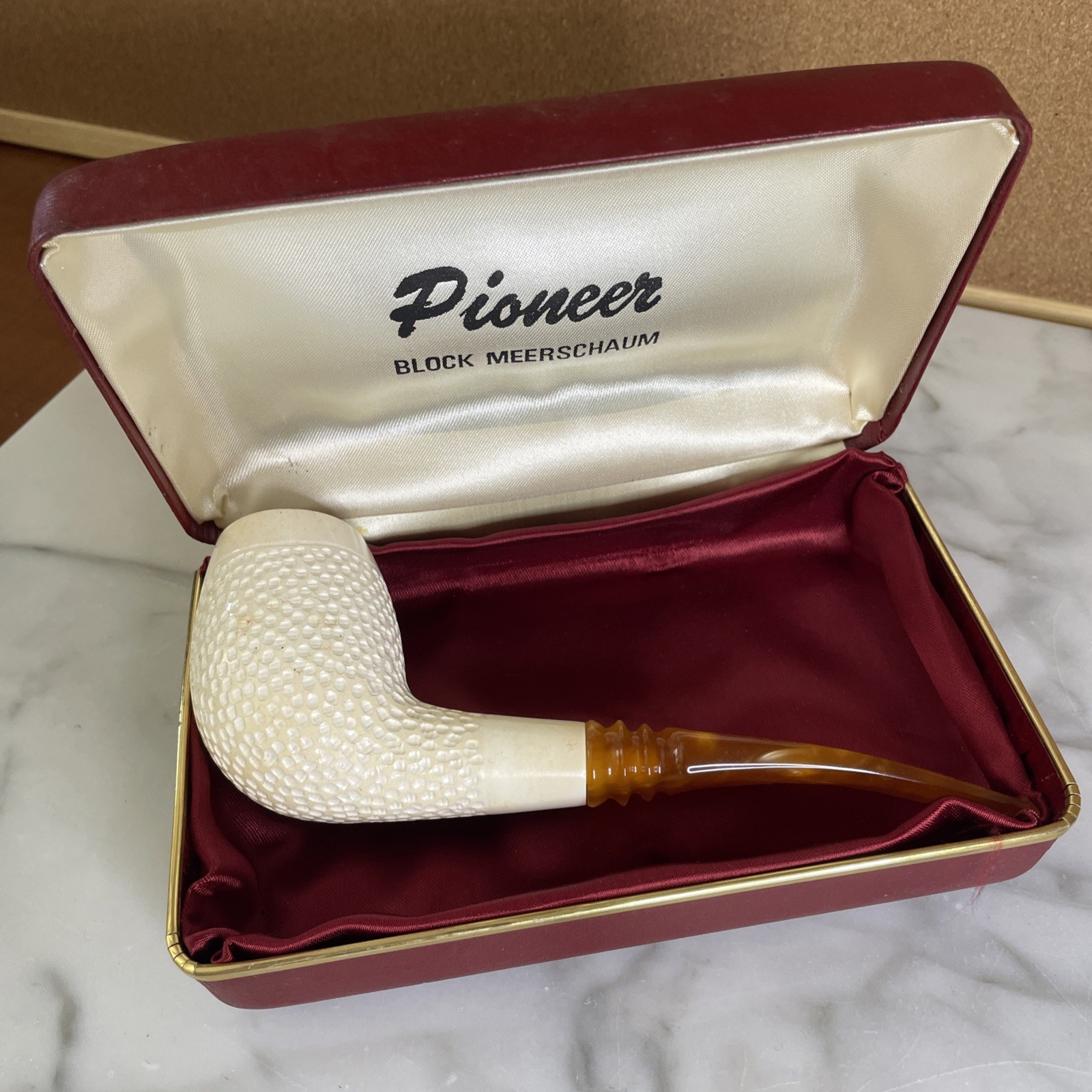 Estate Smoked Pioneer Block Meerschaum Pipe Unknown Carver w/Case