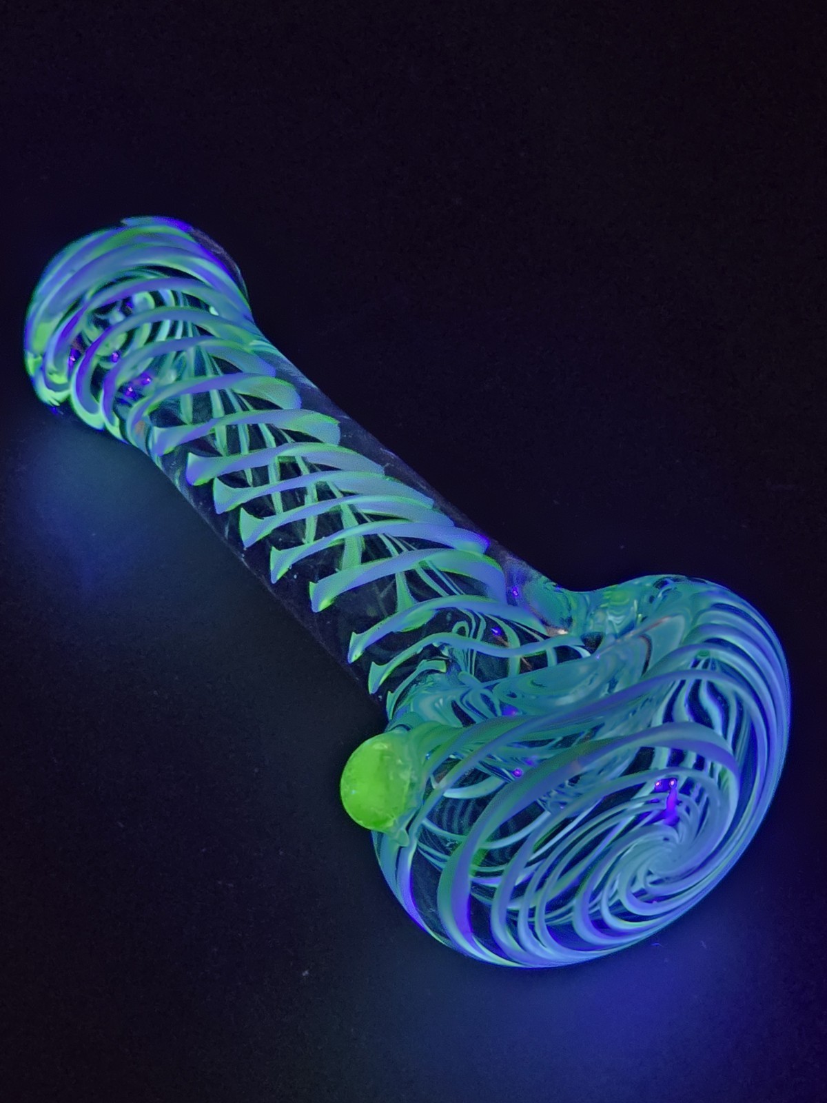 Glow in the Dark Glass Pipe.3.75″ Handmade UV Reactive