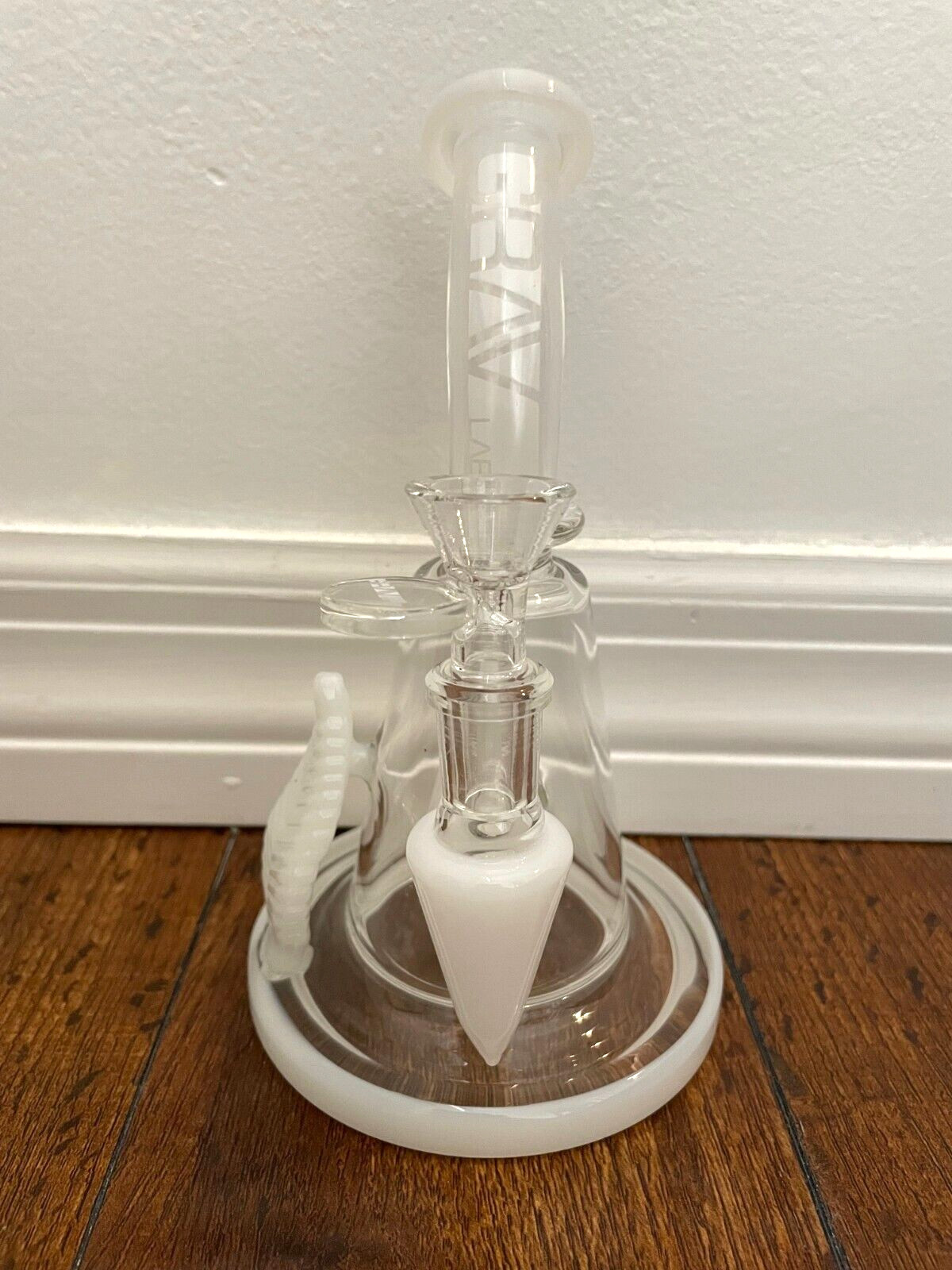 7.5″ GRAV White Glass Hookah Water Pipe Floating Perc 14mm Quality Glass
