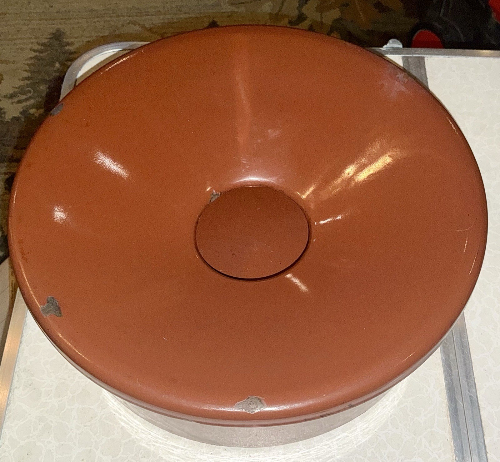 Vintage Metal Spittoon Reddish-Brown Enamel Cuspidor 10” Diameter USA