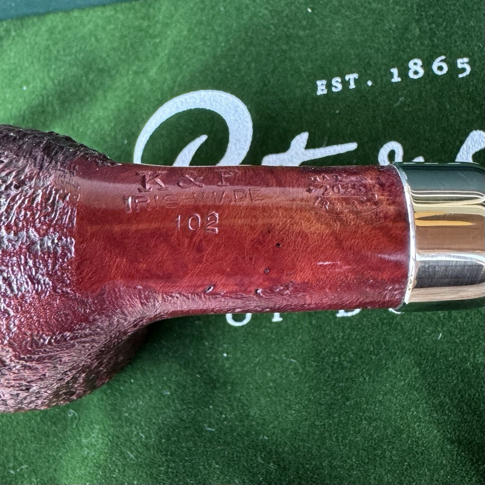 Peterson Irish Made Army Sandblasted Billiard (102) Fishtail Tobacco Pipe – New