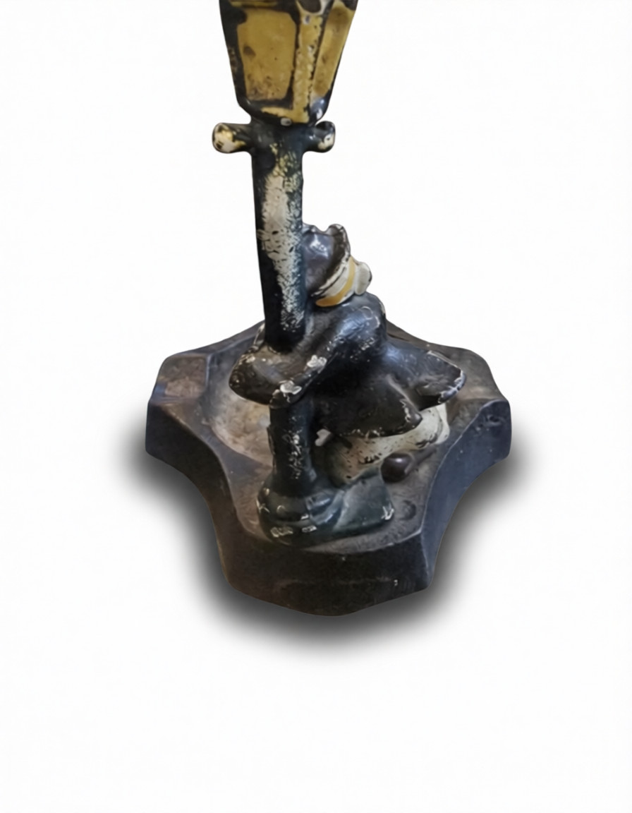 Vintage 1930’s Cast Iron Drunk Man On A Lamp Post Ashtray