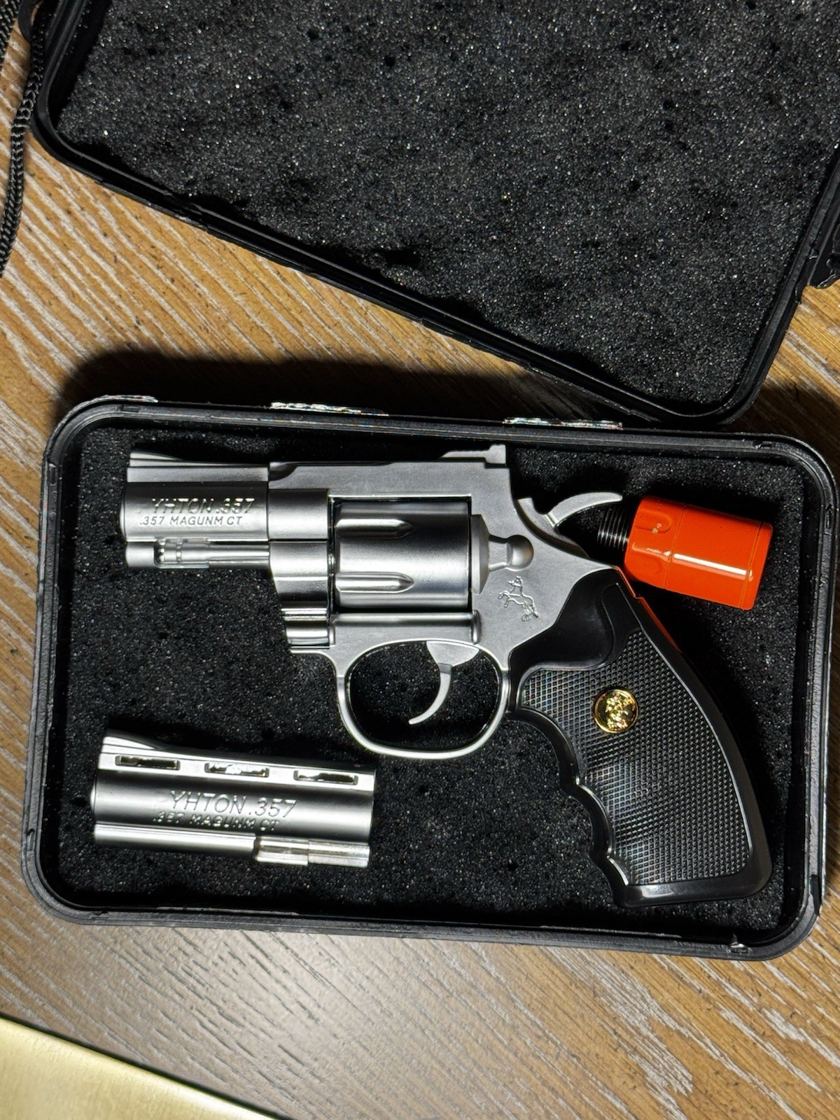 Premium Cigar Lighter With Wind Proof Attachments & Display Case High Quality