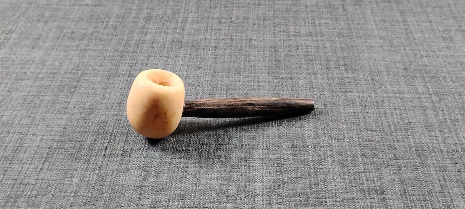 Quality Ecuador Smoking Pipe, Tagua Nut (XL-Nut – 4in.) #7-4