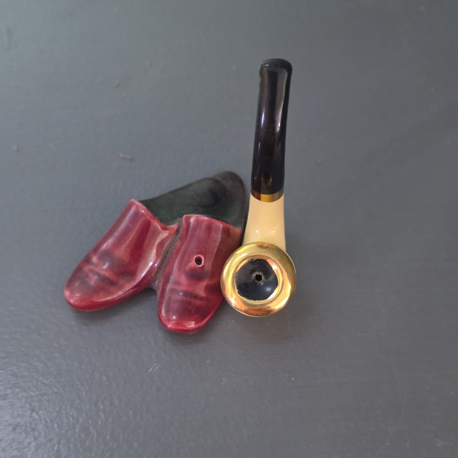 Beige & Black Bent Billiard Tobacco Pipe Curved Stem Gold-Tone Rim w/ Case
