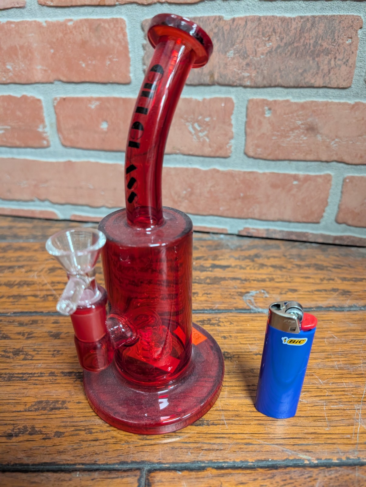 Gili showerhead perc bong (8″) 14mm male bowl