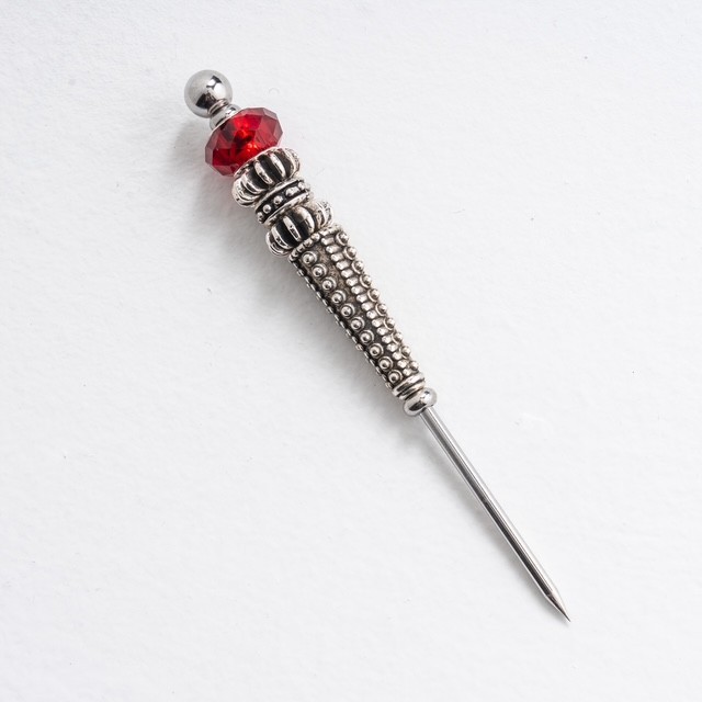 Princess Charm Beaded Cigar Poker, Red and Silver Dagger Cigar Nubber for Women