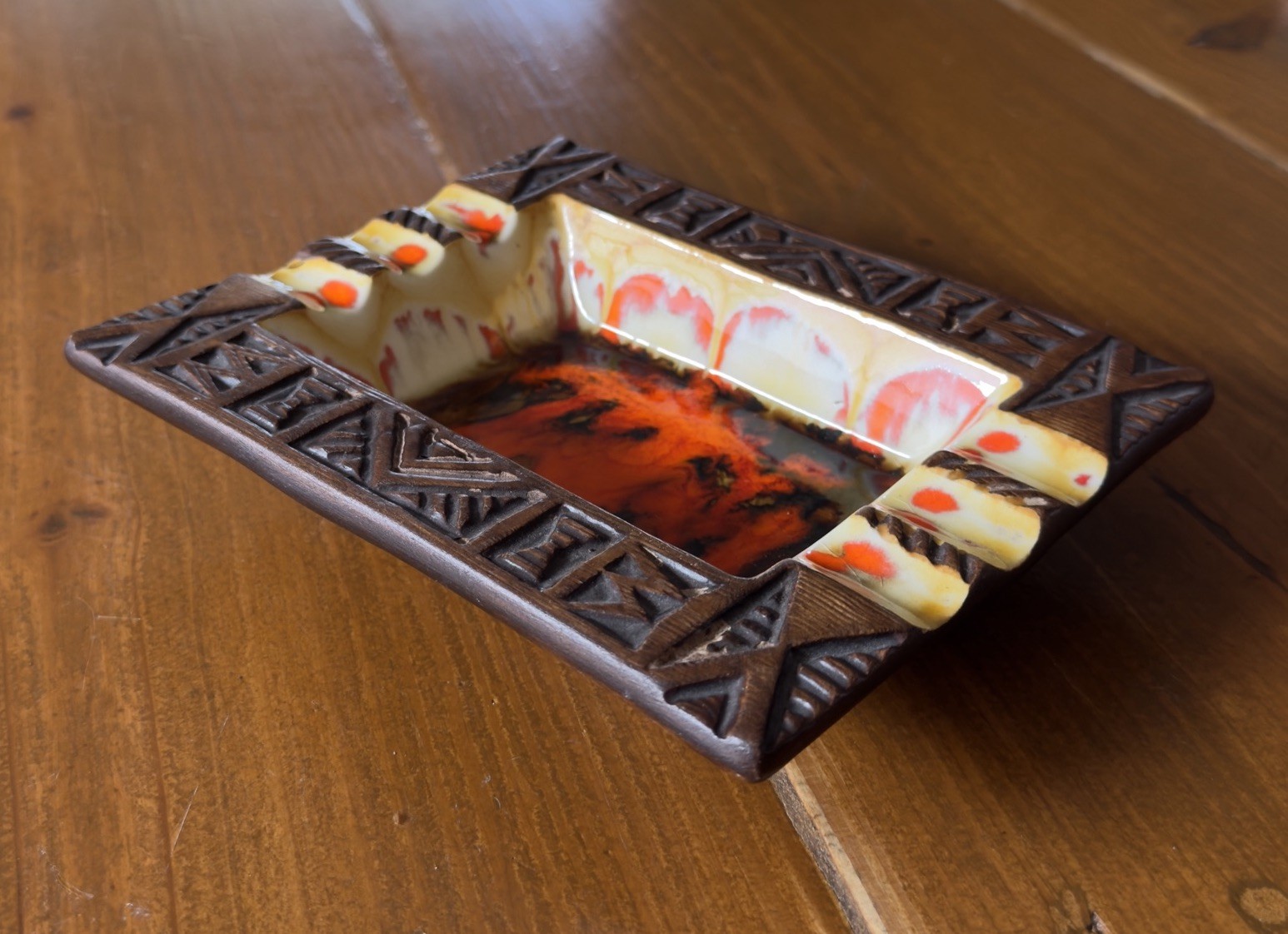 Vintage Treasure Craft Hawaii Tiki Ashtray 7×5.5” Lava Glaze Kahului Maui 118
