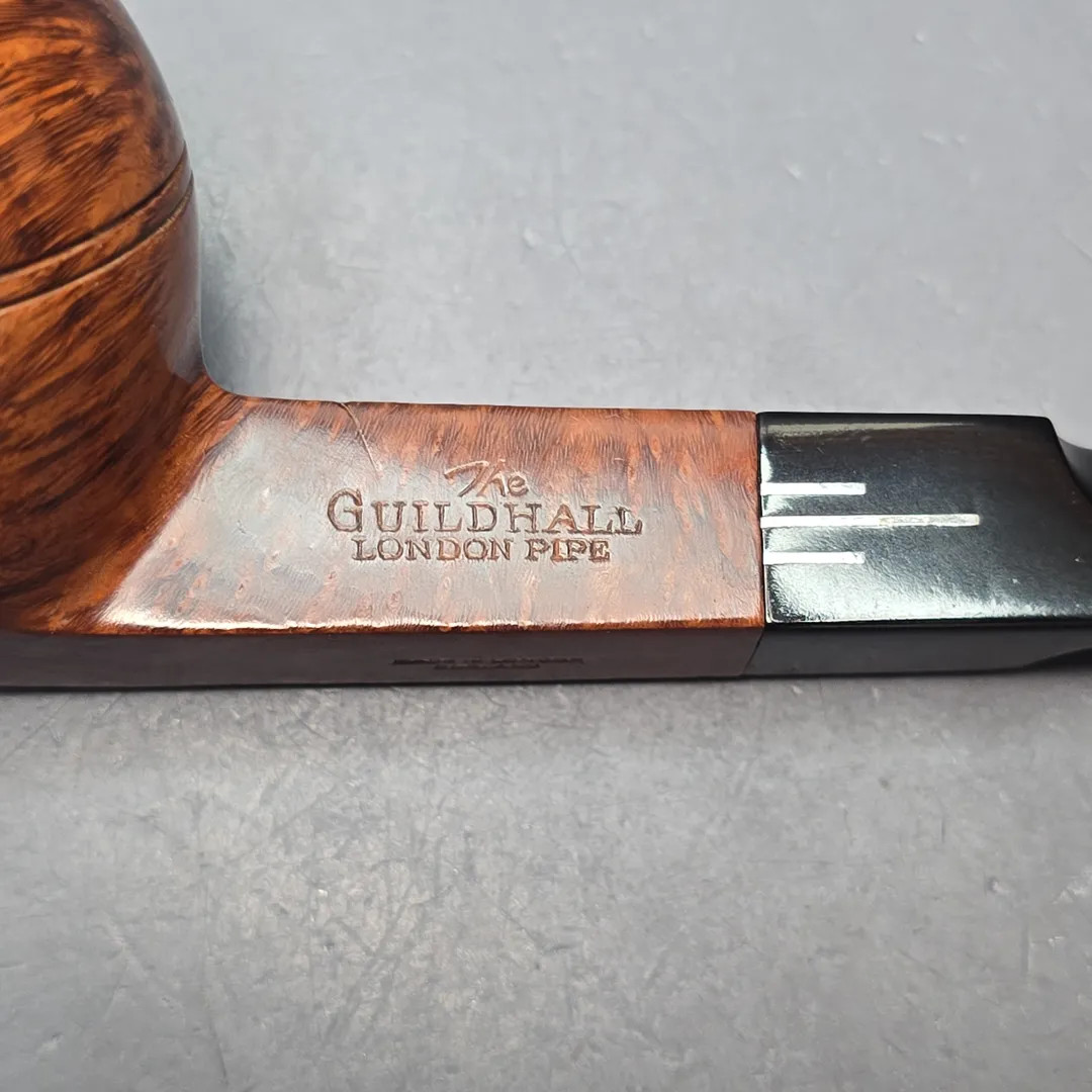 The Guildhall (Comoy’s) Classic 237 Smooth Estate Briar Pipe, English Estates