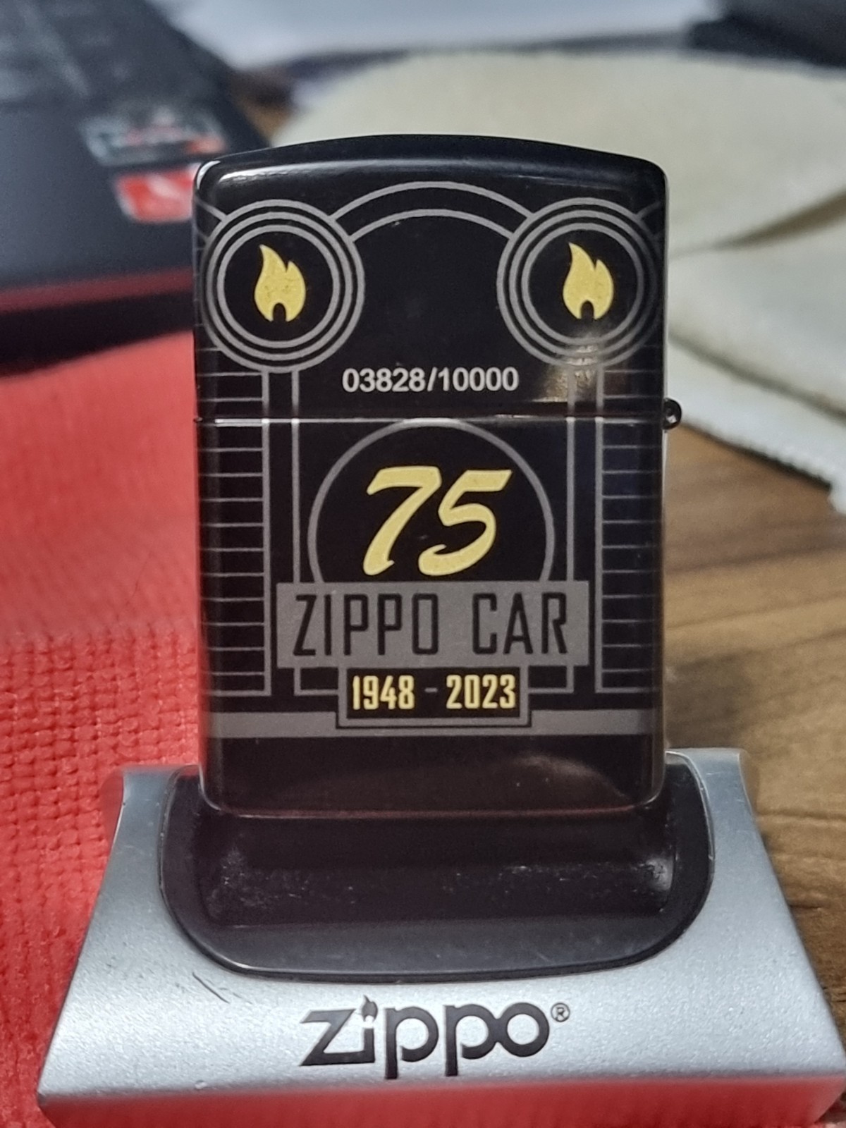 RARE 2023 COTY AMERICAN EDITION 75TH ANNIVESARY ZIPPO CAR 03828/10000 ZIPPO BNIB