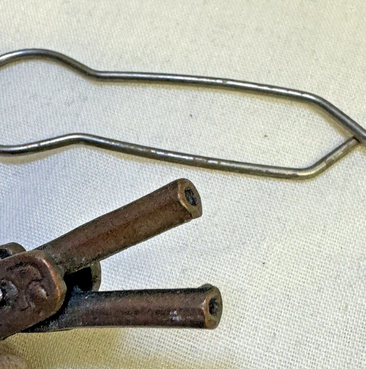2 Original 1970’s Vintage/new 1 pistol roach Clips/ 1 Stainless steal clip