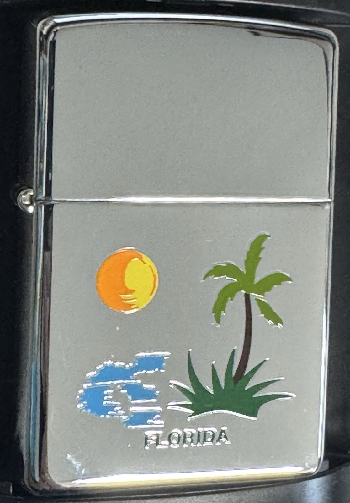 ZIPPO 2002 FLORIDA SUNSHINE STATE POLISHED CHROME LIGHTER SEALED IN BOX D552