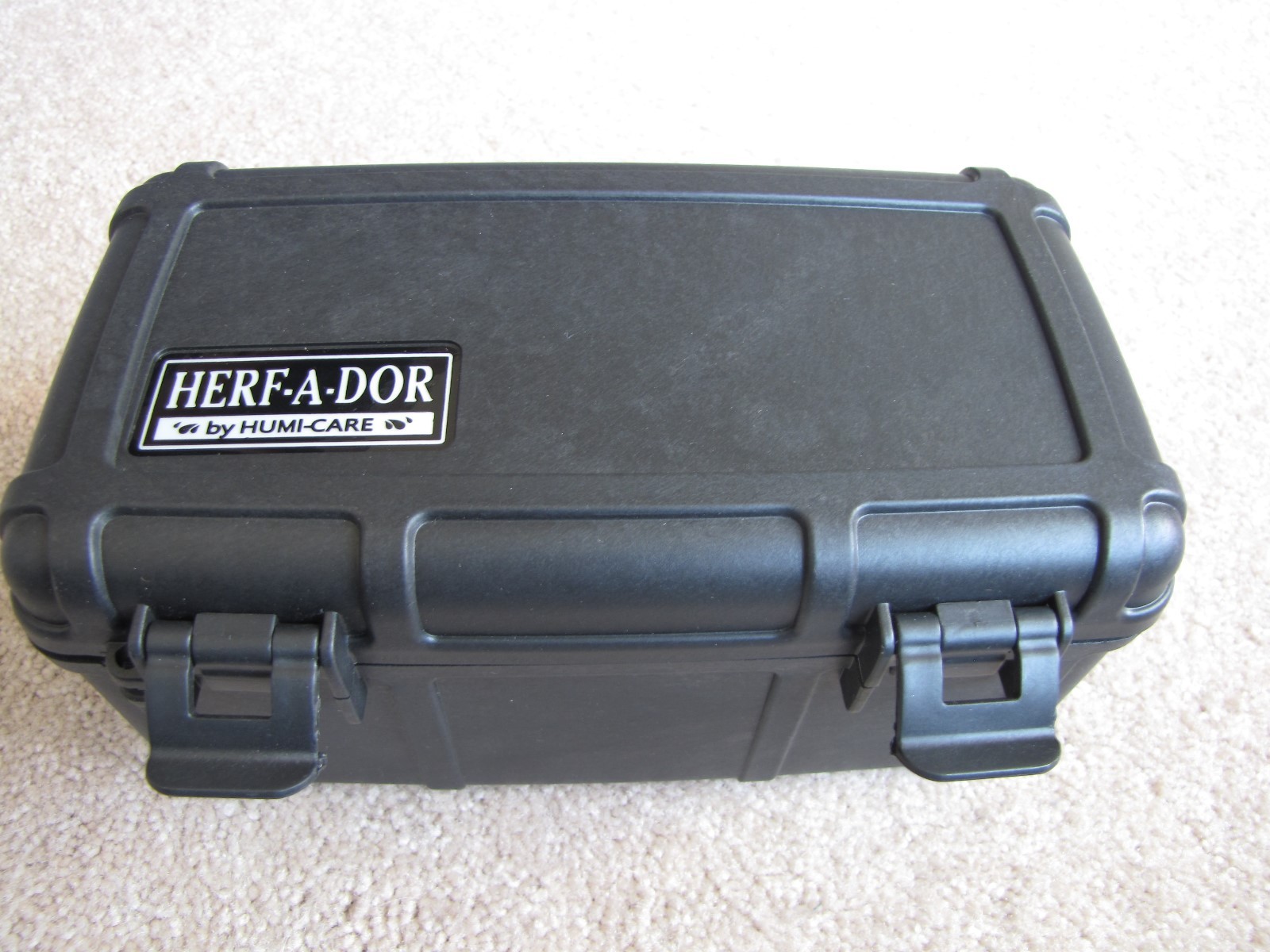 Herf a Dor X15 Cigar Travel Humidor Case – Black – New