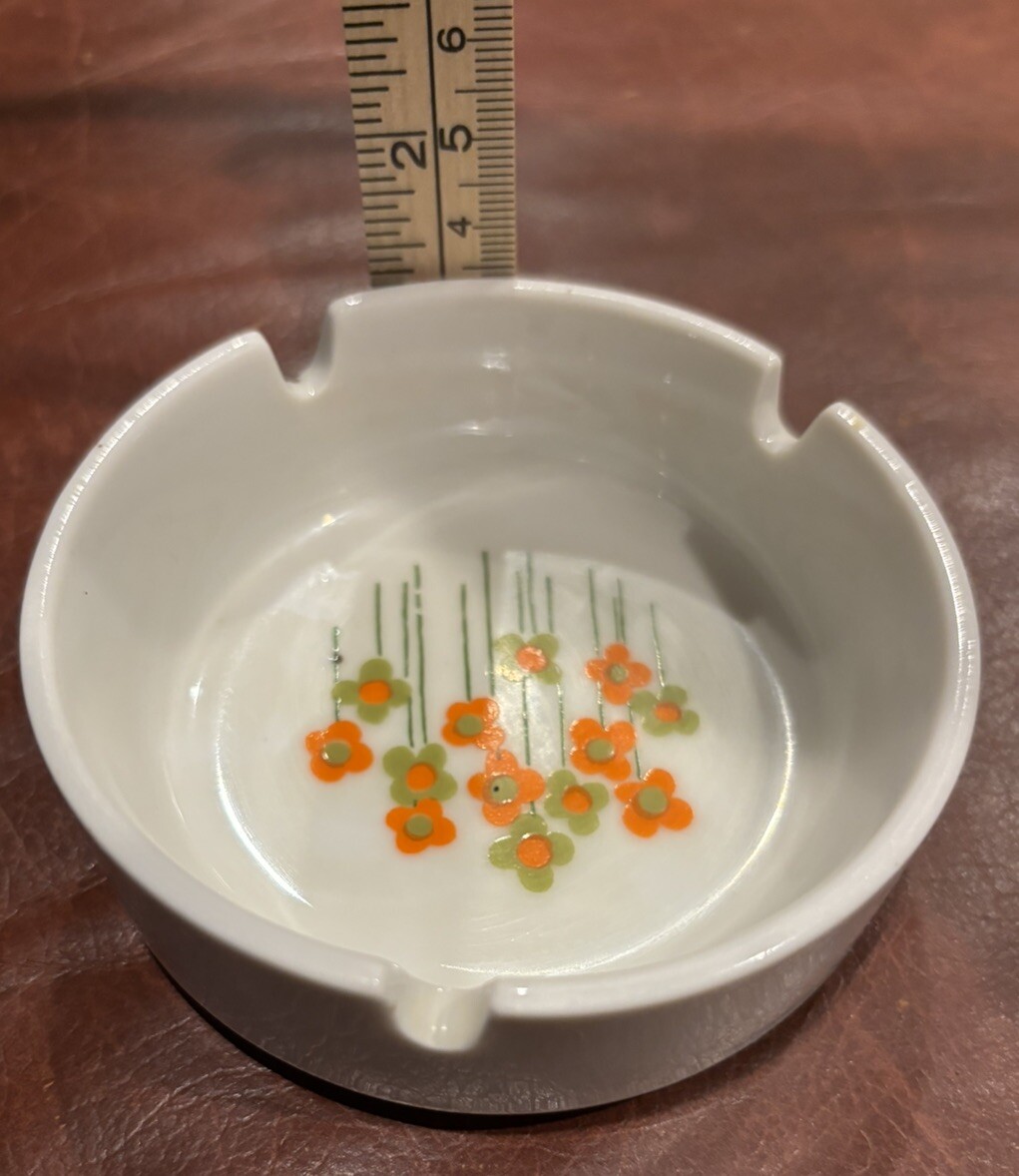 Flower Power Daisy Ashtray Ash Tray Dish Groovy Boho Hippie Ceramic Vintage MCM