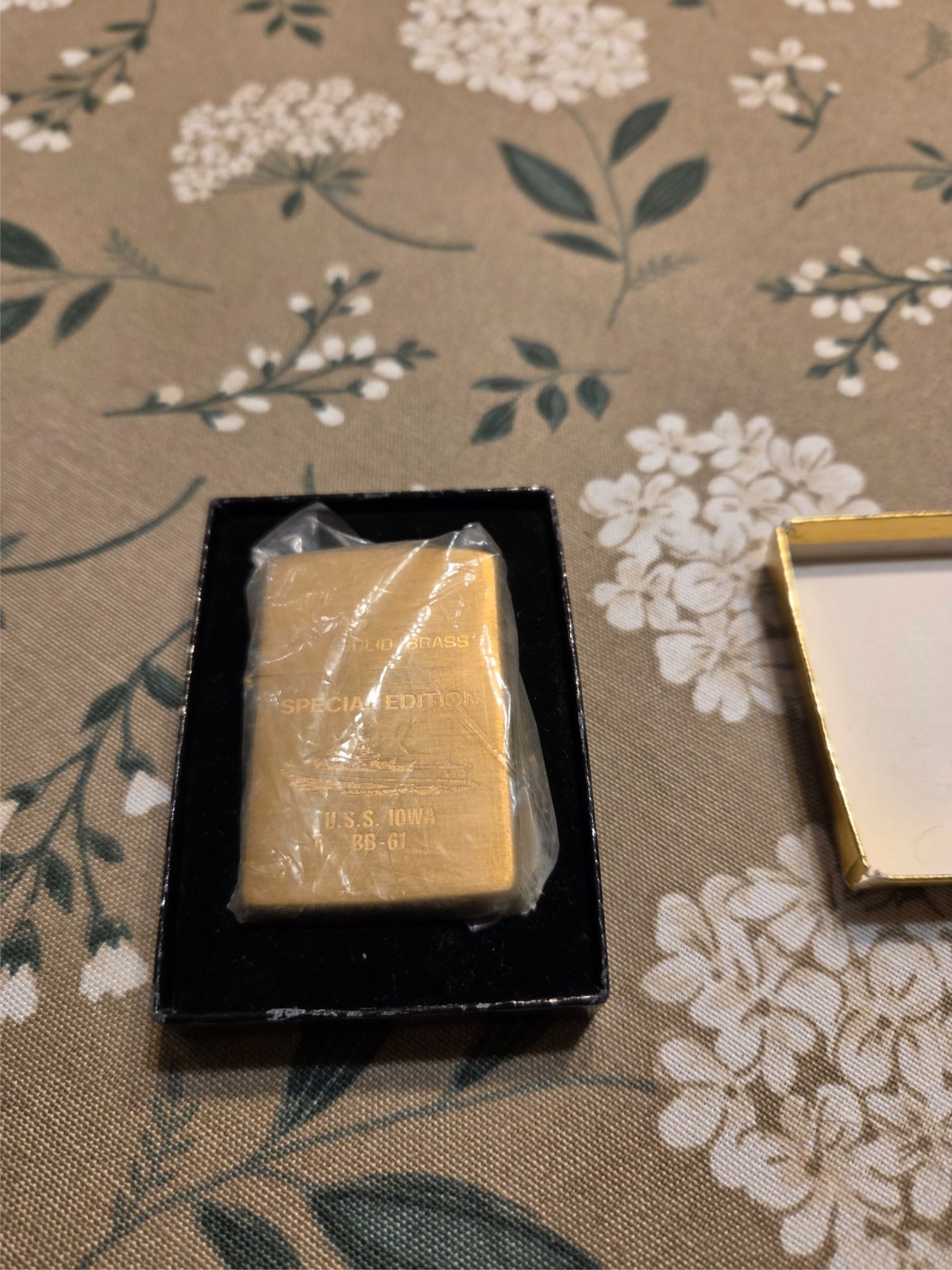 IN BOX ZIPPO SPECIAL EDITION U.S.S. IOWA BB-61