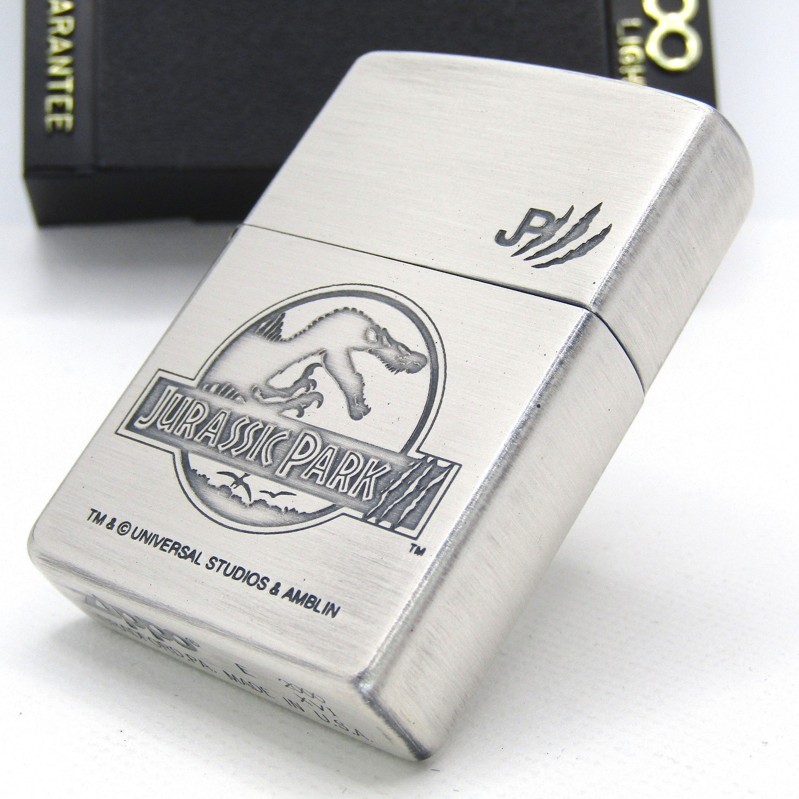 Jurassic Park III Spinosaurus Japan Zippo Oil Lighter 2000 MIB Rare