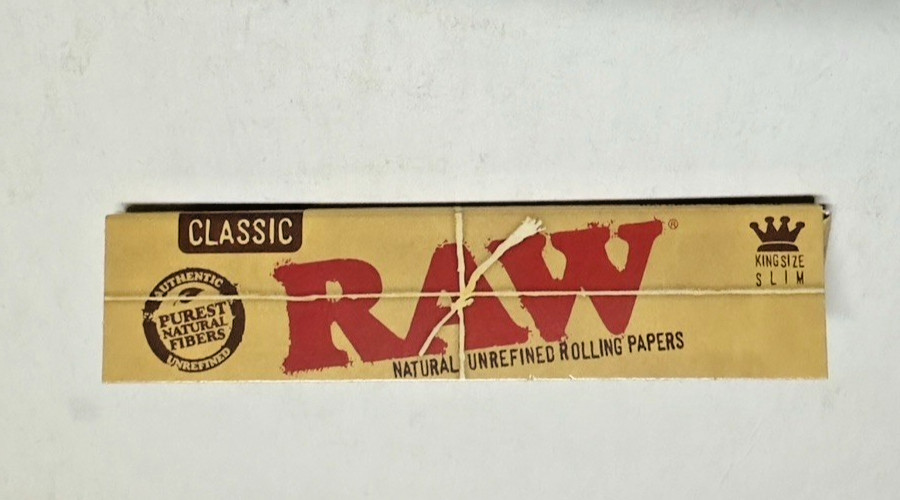 Raw Classic King Size Rolling Papers Slim 32 Leavse per pack ** AUTHENTIC**