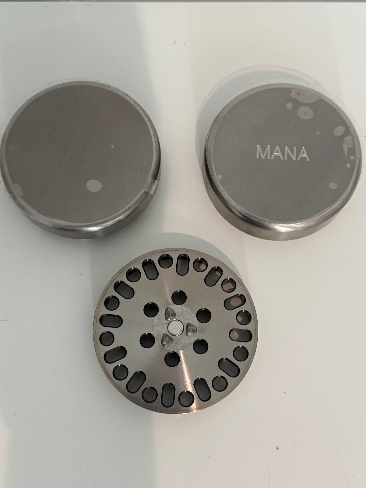 MANA – Titanium Herb & Spice Grinder 2.5″ – Grade 5 Aerospace Alloy | | Lifetime
