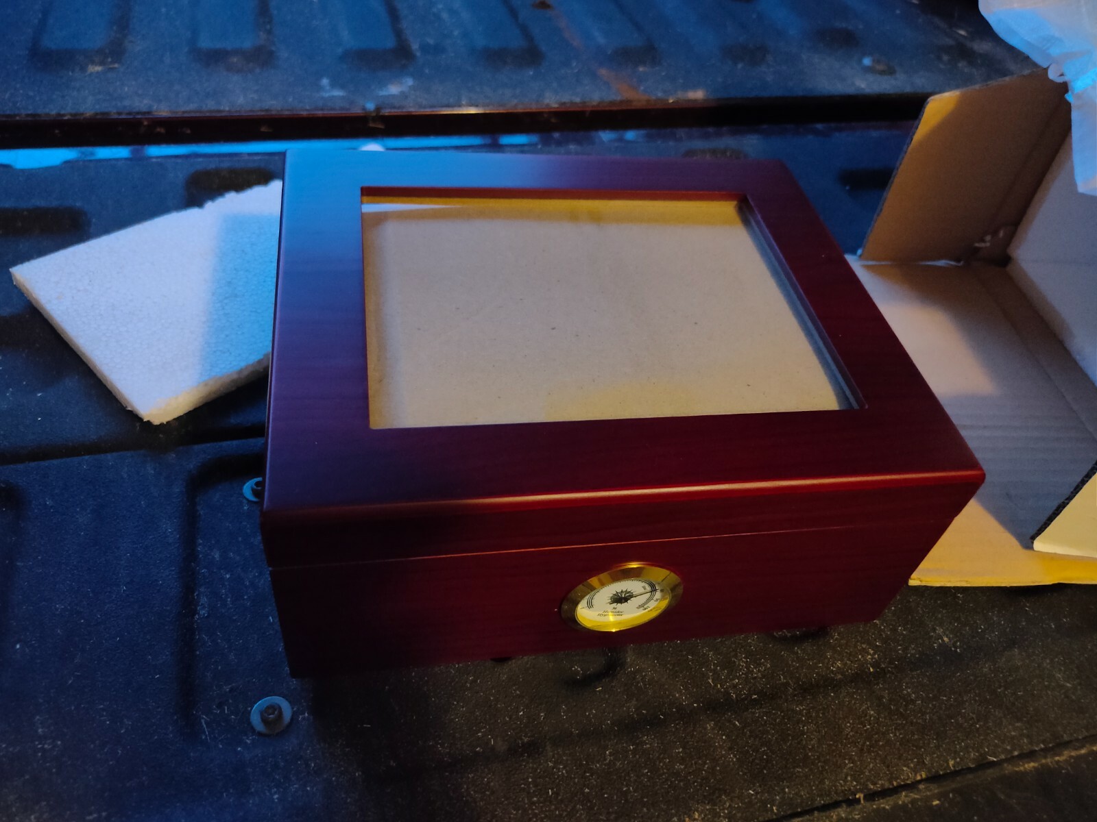 Mantello Royal Glass-Top Cigar Humidor – 25-50 Cigars BRAND NEW
