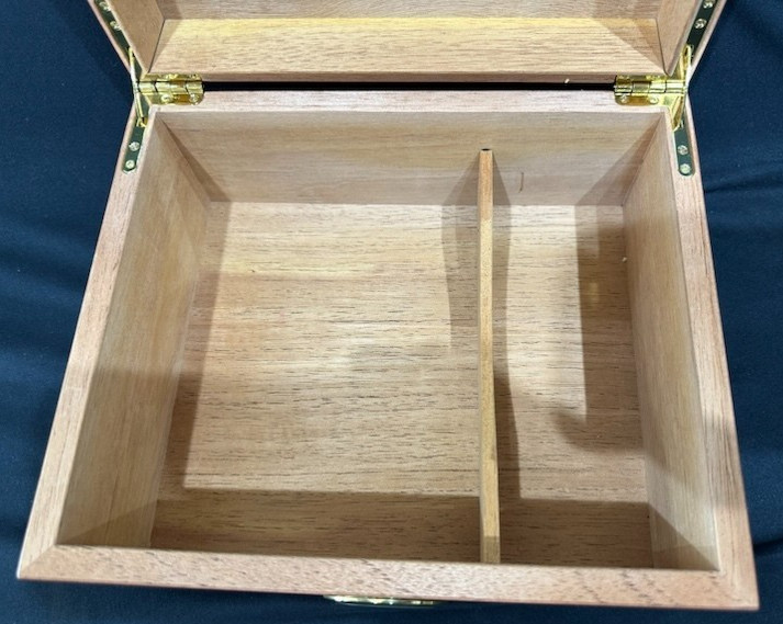 Mantello Cigar Humidor Glass Top & Mahogany Cedar Humidor Box with Hygrometer