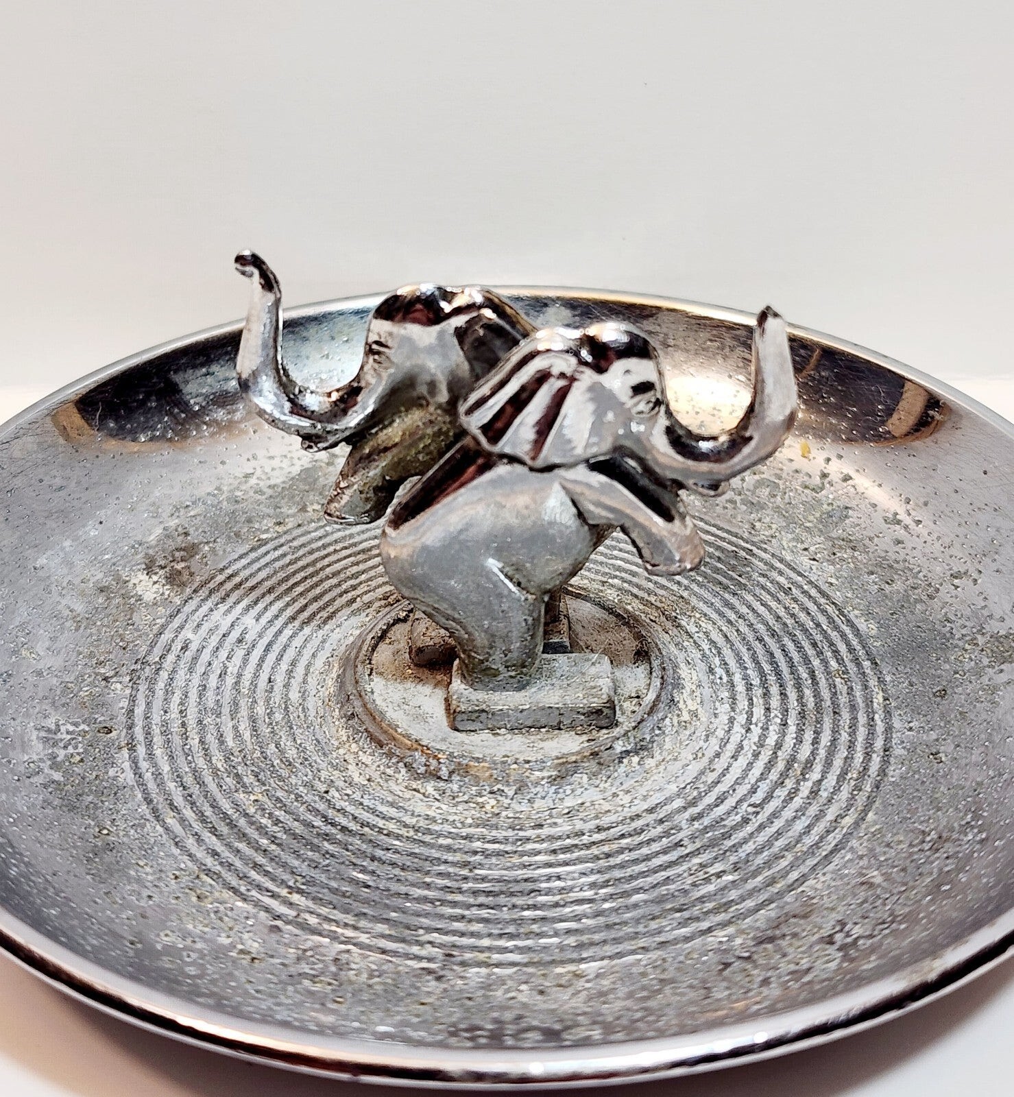 1960s Elephant Ashtray Hamilton Products NYC Vintage Metal 4.5 x 2″