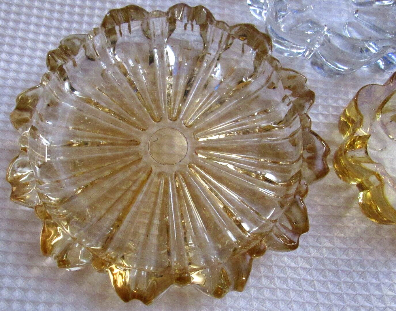 Set of 3 Vintage Nesting Ashtrays Trinket Bowls Amber & Clear Glass Round