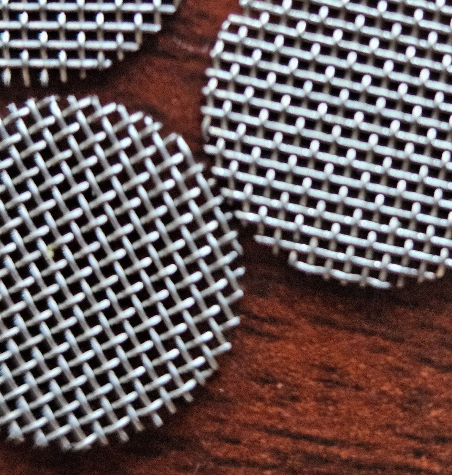 Titanium Screens – 5/8″ (0.625 inch) / 15.9mm – package of Five (5) Ti screens
