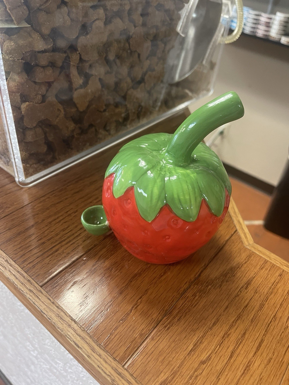 Strawberry Ceramic Pipe