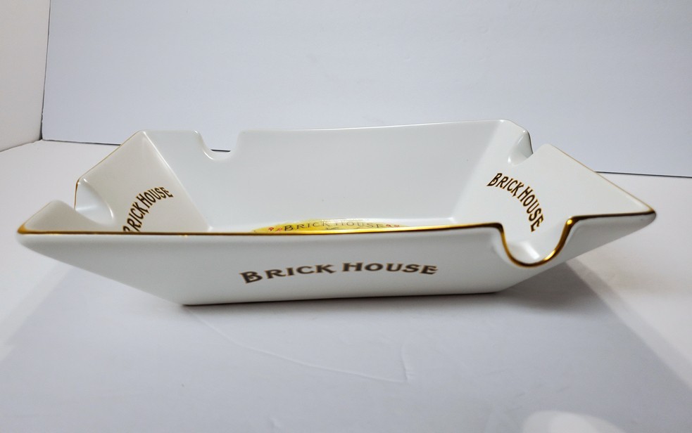 Large BRICK HOUSE TOBACCOS Deep Dish Cigar Ashtray Gold Trim 4 Rests Ceramic
