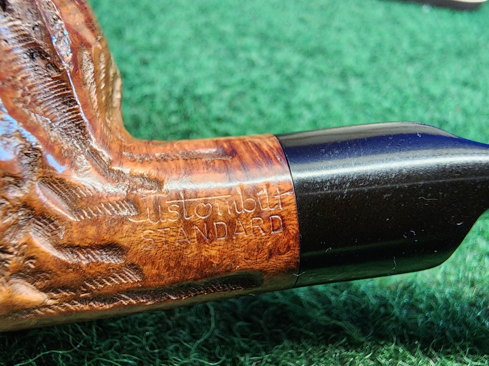 Custombilt Wally Frank Era Standard Rusticated Restored Briar Estate Pipe