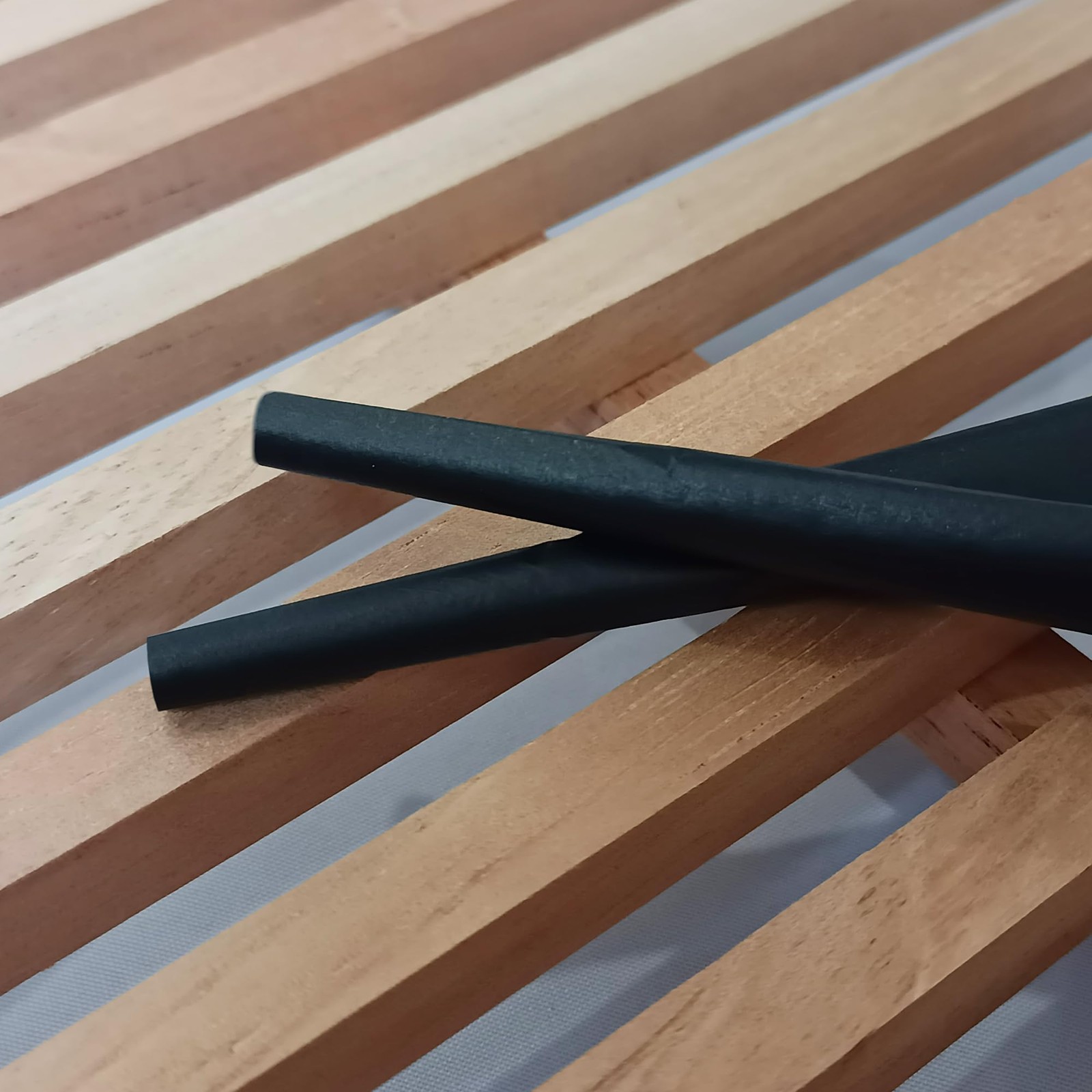 Black Pre Rolled Cones – 100 Pcs King Size, 108mm Slow Type Black Rolling Papers