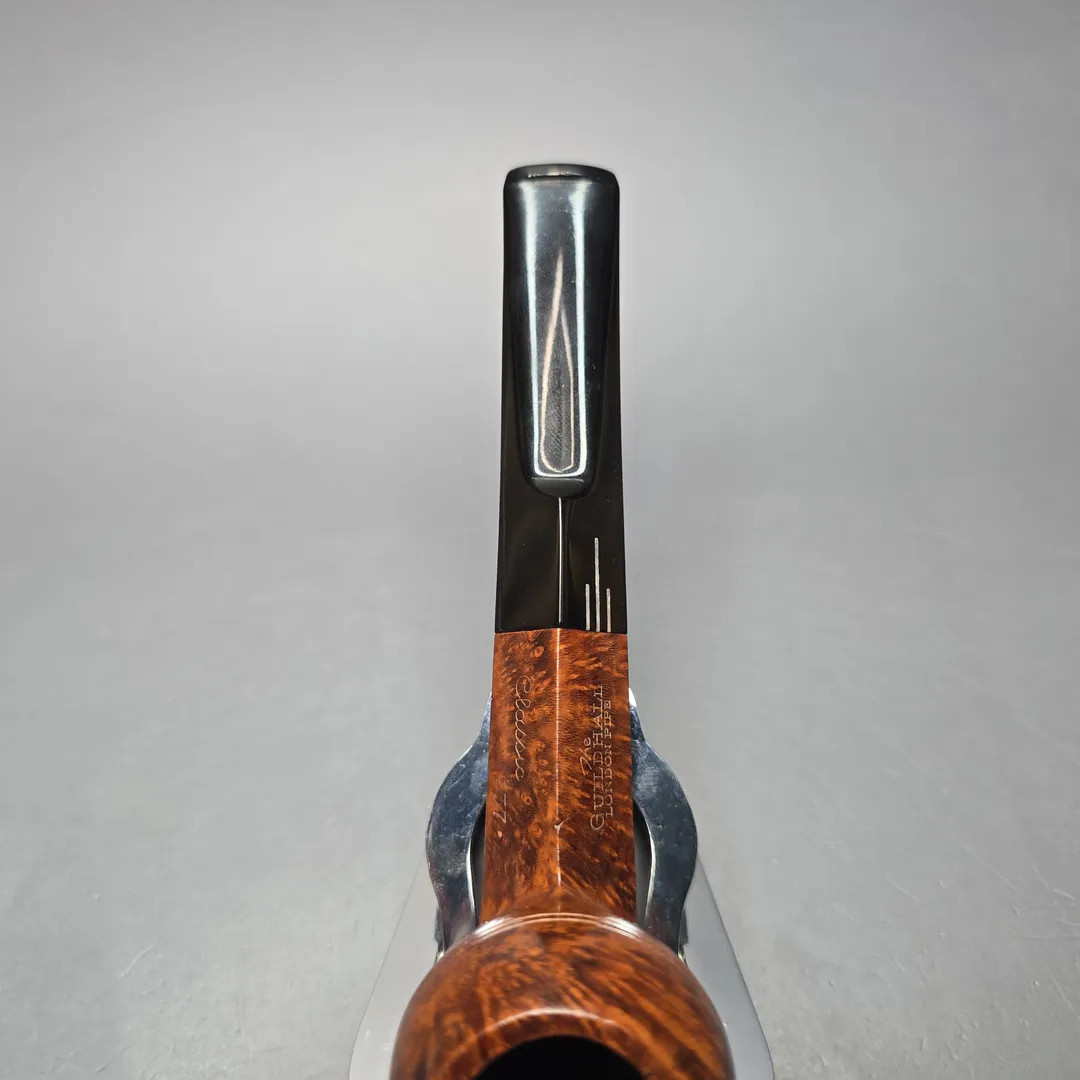 The Guildhall (Comoy’s) Classic 237 Smooth Estate Briar Pipe, English Estates