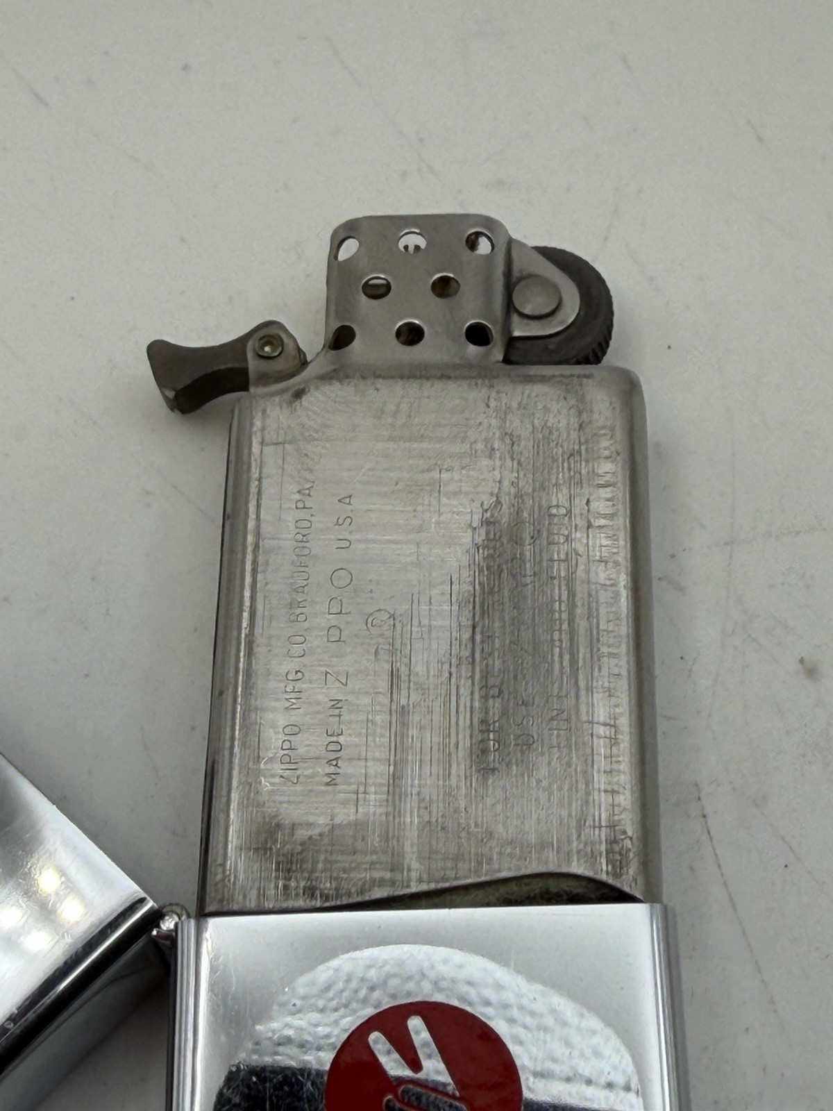 Vintage 1977 Kendall Oil Double Sided Chrome Zippo Lighter W/ Casual Men’s Watch