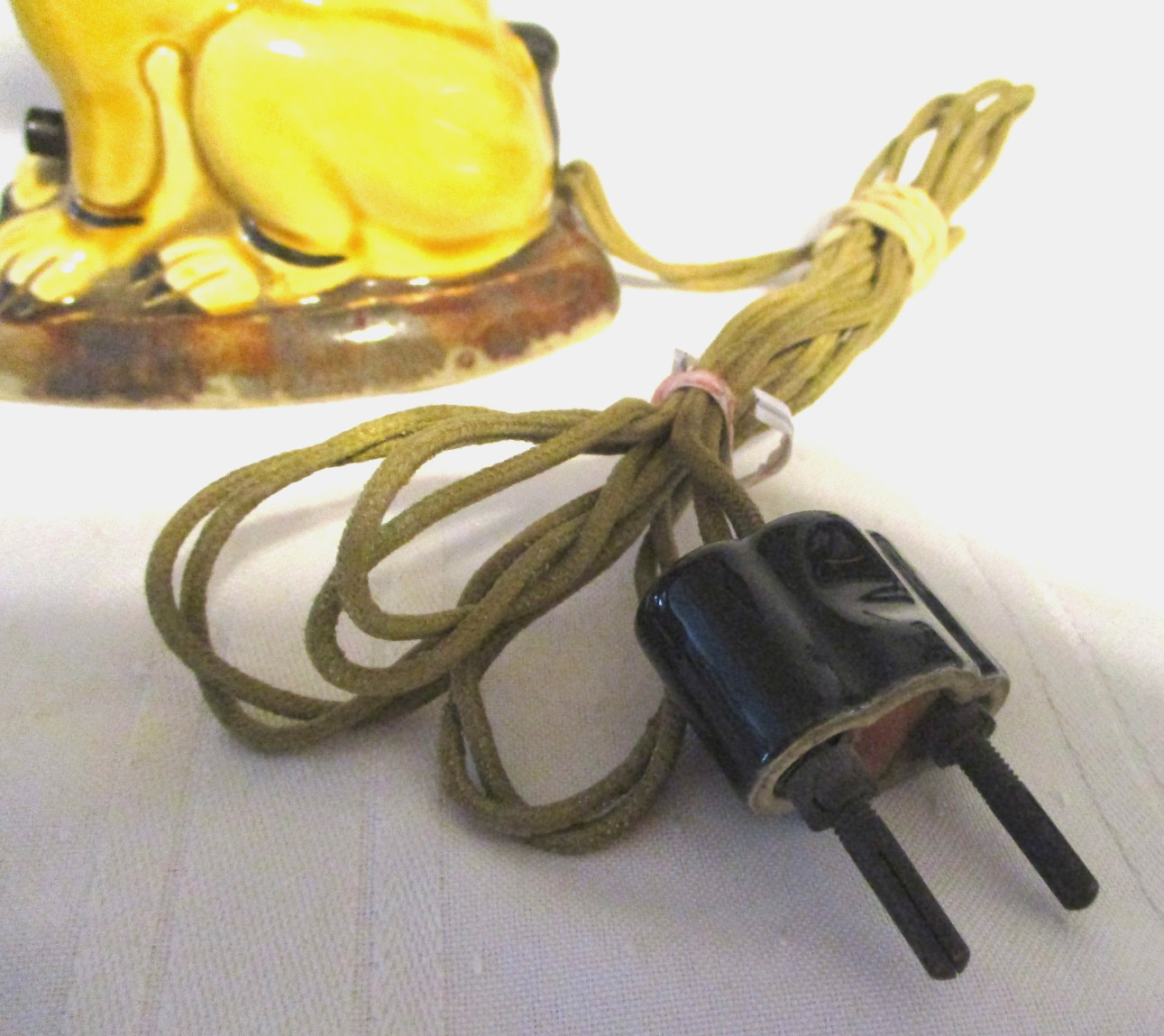 Antique Electric Table Cigarette Lighter of a Dog/Lion is 5″ Tall ( 20’s or 30’s