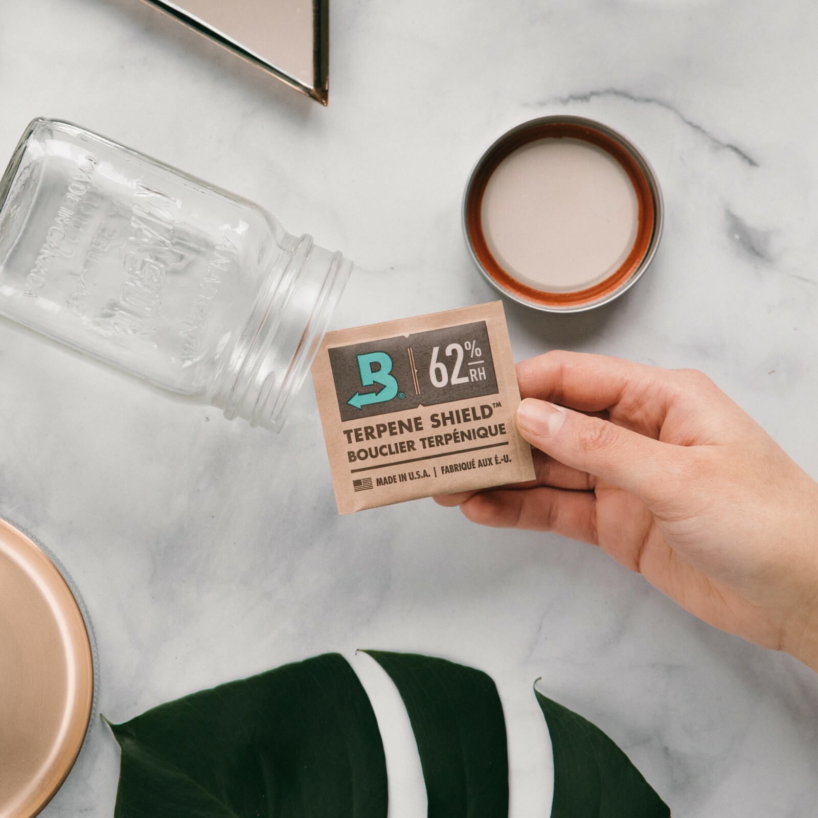 Boveda 62% RH 2-Way Humidity Control – Protects & Restores – Size 8 – 10 Count