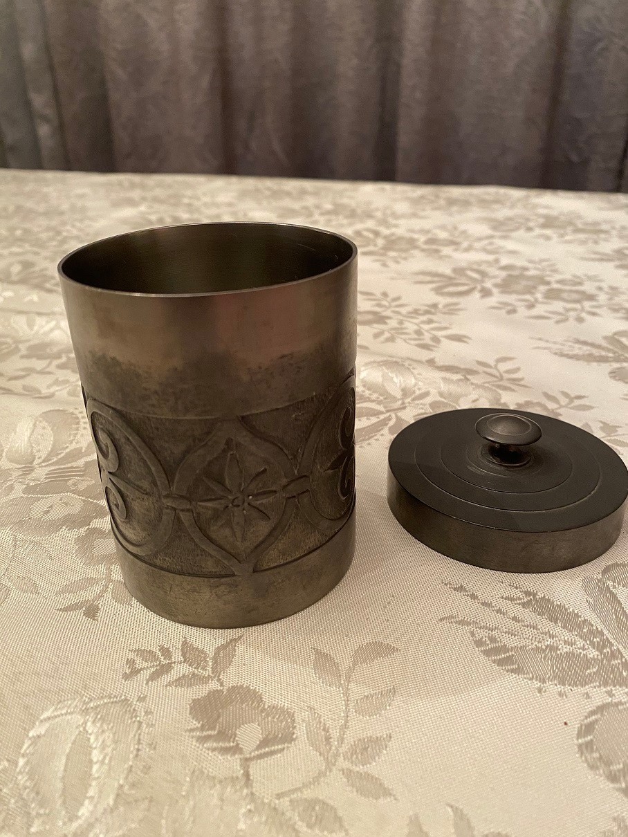 Pewter Retro Cylinder-Shaped Cigarette Case 4-1/4″ Tall From Germany