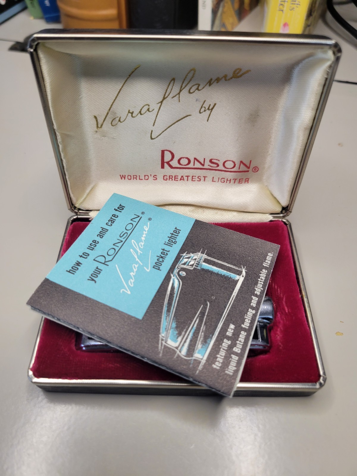 Vintage Ronson Varaflam Premier LIghter Original Box (WORKING)