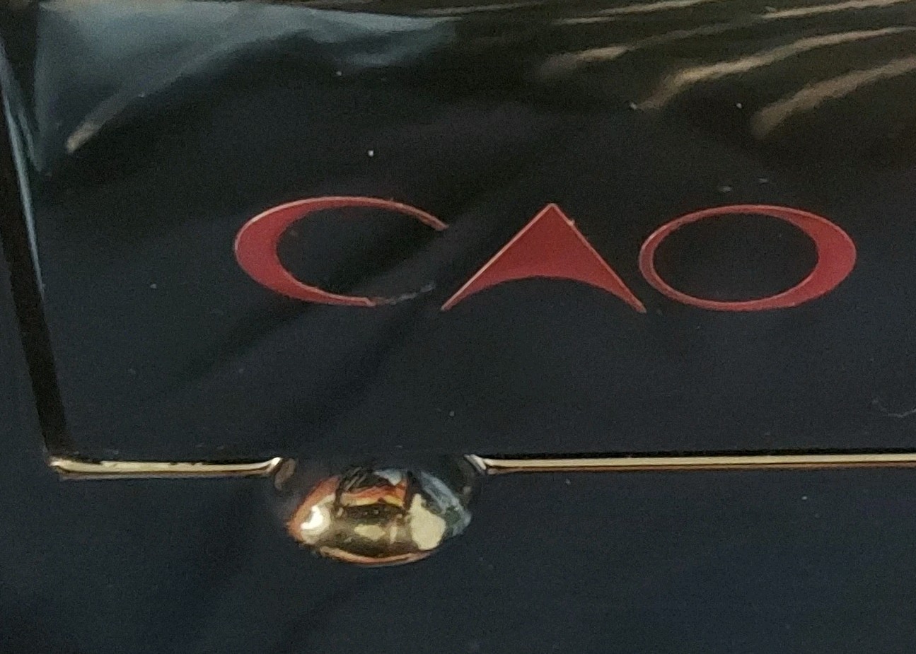CAO SOPRANOS LIMITED EDITION BLACK TRUNK HUMIDOR,TRAY,HOLES