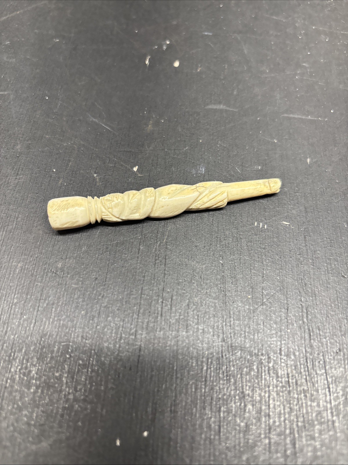 Vintage Hand-Carved Floral Flower Cigarette Holder 3″