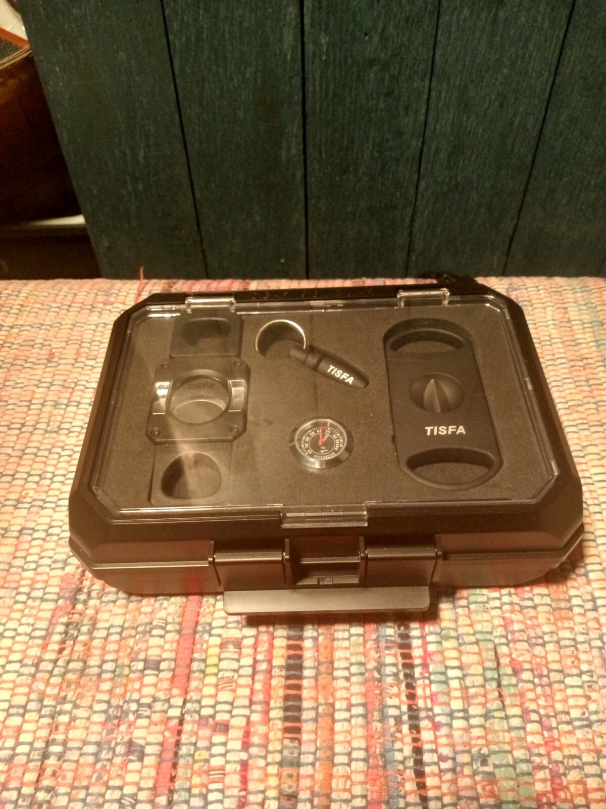 TISFA Cigar Humidor Travel Case with Cigar Cutter, Black