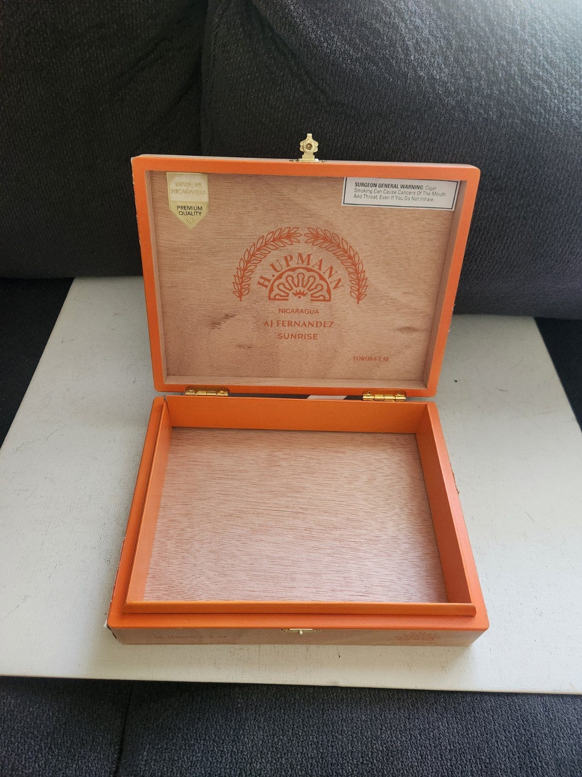 H. Upmann Nicaragua Aj Fernandez Sunrise Toros Empty Wooden Cigar Box 9⅜x7⅛x2⅛