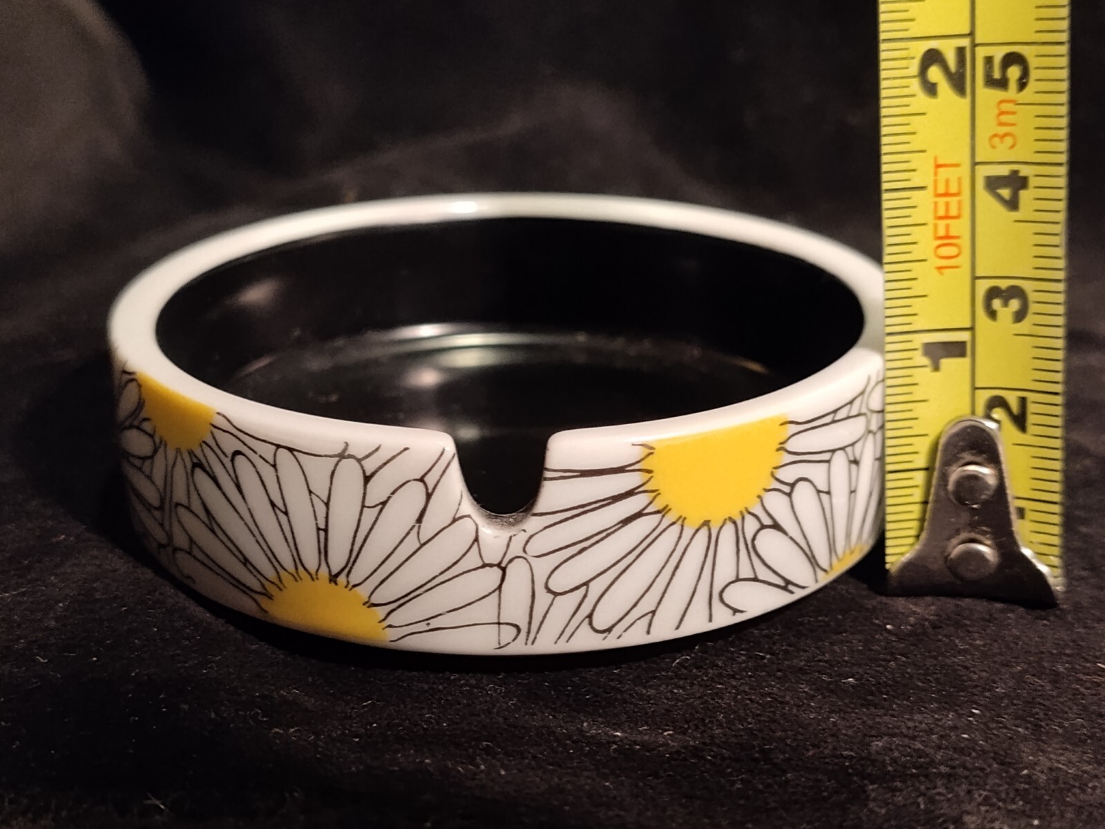 Vintage Flower Daisy Ceramic Ashtray 1970
